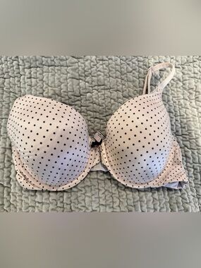 Victoria secret 34 D. Satin pink polka dot underwire bra.